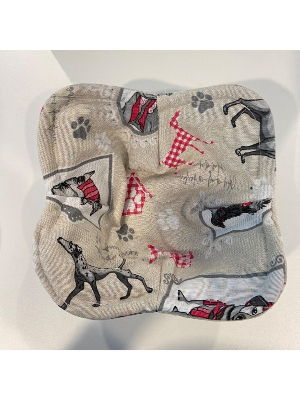 Handcrafted Hot Bowl / Mug Holder Mitten With Dog Print Design Mom dogs